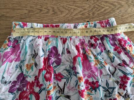 Kvetovaná suknička zn. koton, 116