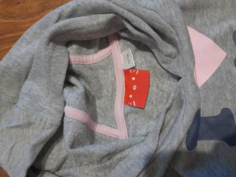 Tenka mikina helo kity, 122