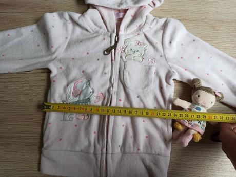 Mikinka so srdiečkami, 80