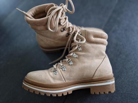 Kotníkové topánky, 38