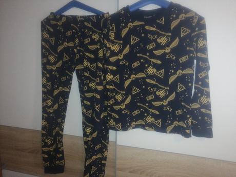 Pyžamo herný poter, 152