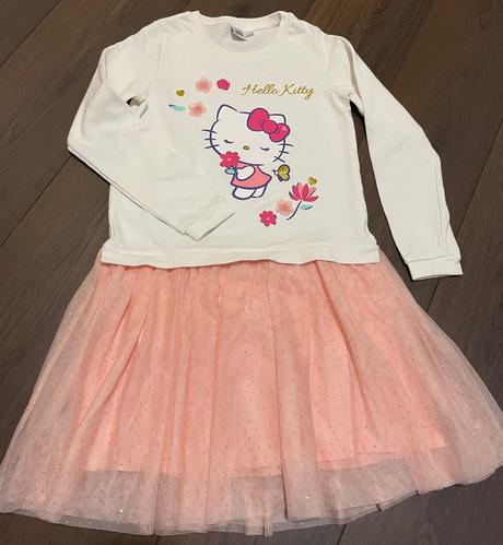 Teplé šaty hello kitty, 134