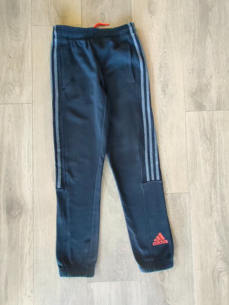 Detské tepláky zn. adidas, veľ. 10-11 r., adidas,152