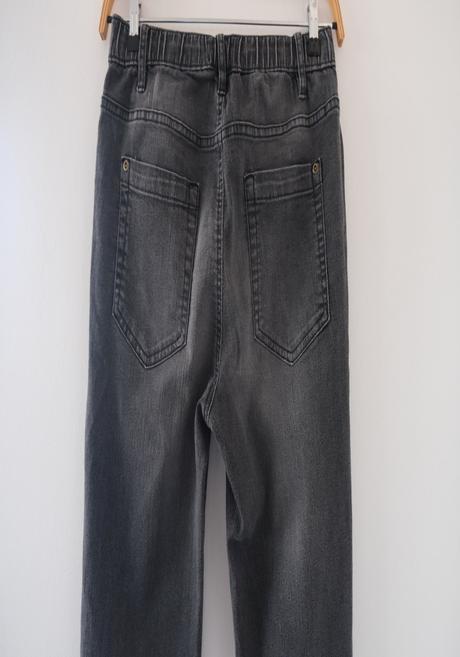 Šedé džínsové legíny, 40