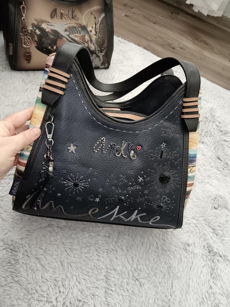 Kabelka anekke, anekke