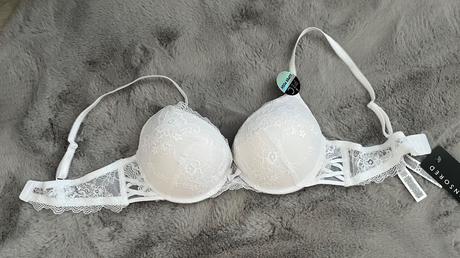 Podprsenka biela s visačkou, new yorker,75c