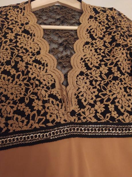 Slávnostné šaty, m