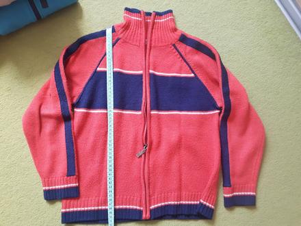 Parádny chlapčenský sveter, 140