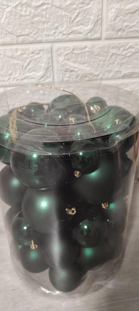 Vianočné gule smaragdové, 