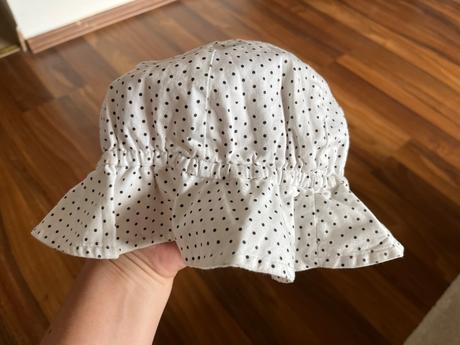 Klobúčik, chicco,92