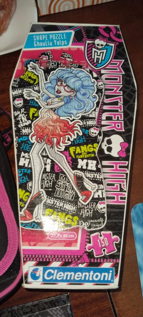 Monster kabelka a súprava, možnosť dohody., 