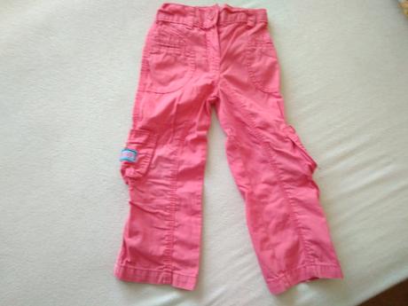 Zaujímavé tenšie nohavice, cherokee,98