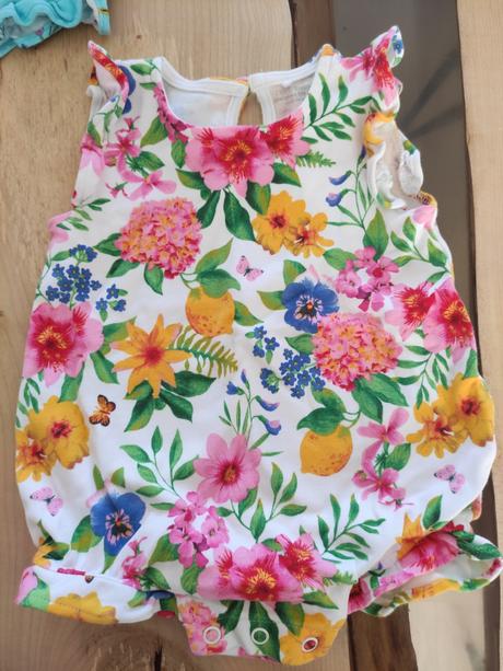 Body next s volánikmi, next,74