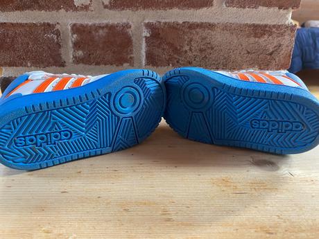 Topanky adidas c. 23 a pol, adidas,23