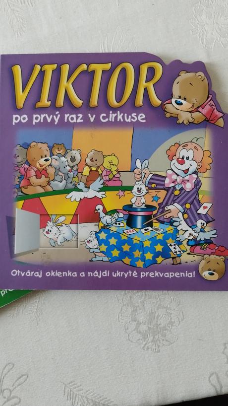 Viktor 2knihy s okienkami, 