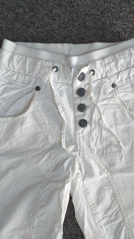 Letne bermudy, pompdelux,122