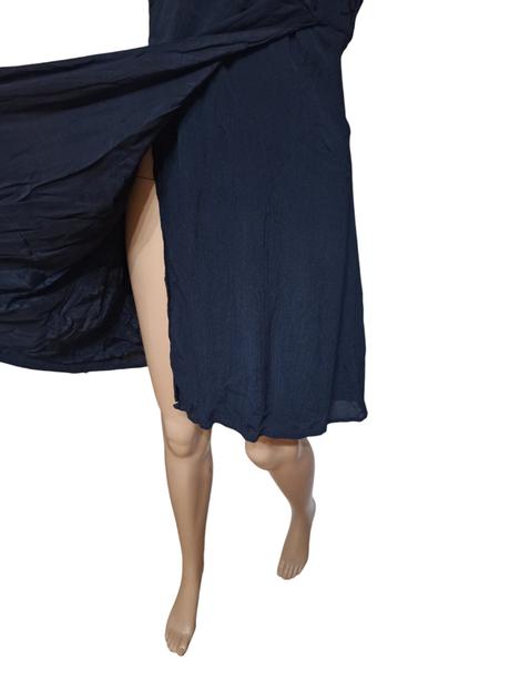 Dámske šaty s veľkým výstrihom vpredu, m