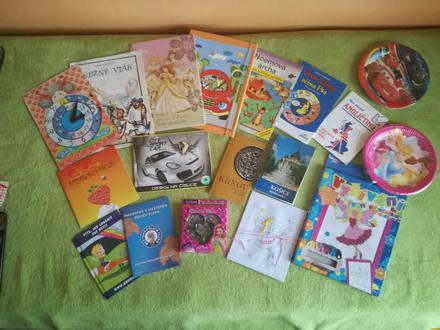 Retro knihy, a zakladače, gorálky, vyšívanie,