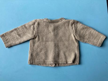 Ručne pletený svetrík, 80