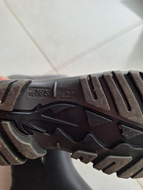 Predam gumaky, decathlon,37
