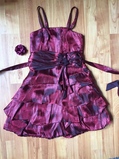 Dievčenské slávnostne šaty, 86