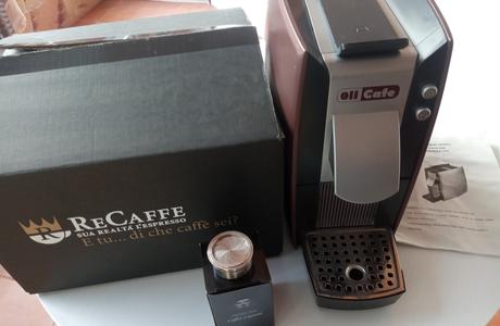 Kávovar lavazza, málo používaný+ kapsule 35ks,