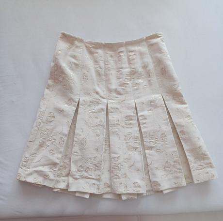 Dámska sukňa so zlatou výšivkou, esprit,38