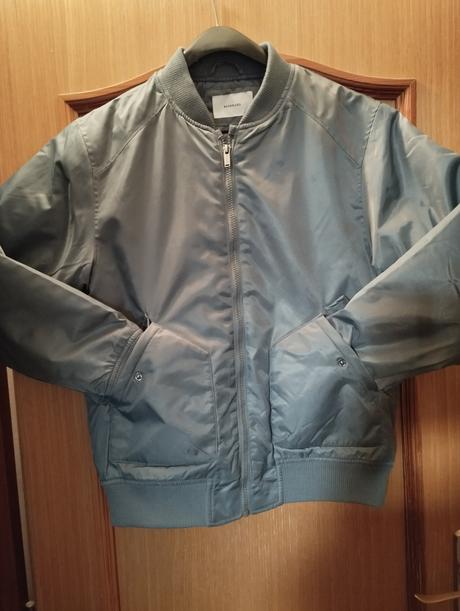 Prechodná vetrovka, reserved,158