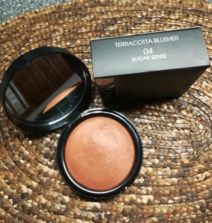 Terracota blusher,