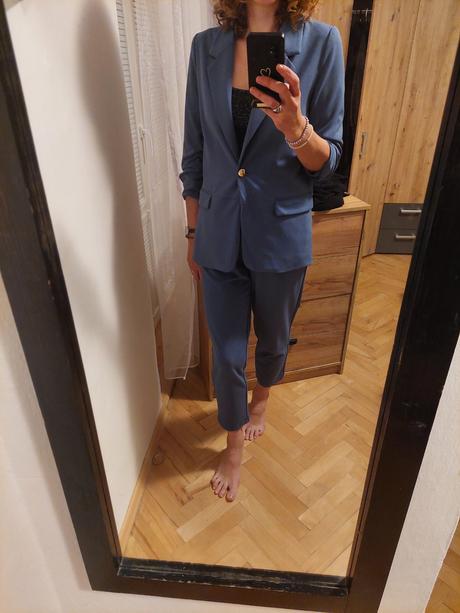 Biznis kostým, reserved,s