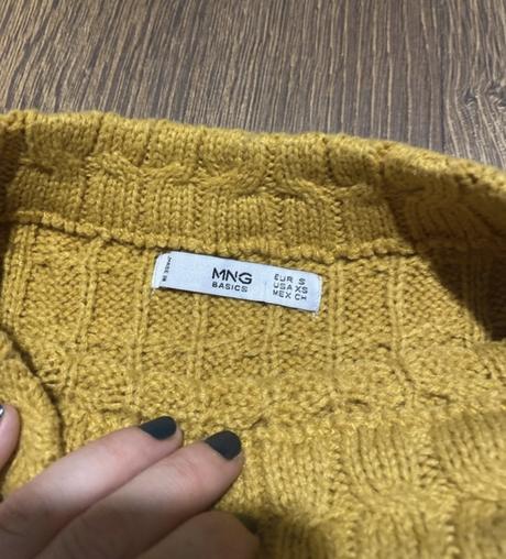 Teply svetrik, mango,s