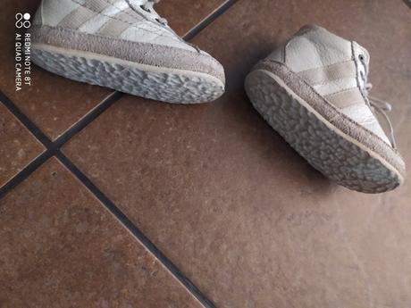 Prvé topanocky, pegres,19