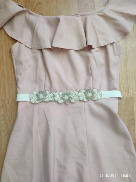 Krásne dlhé šaty, 40