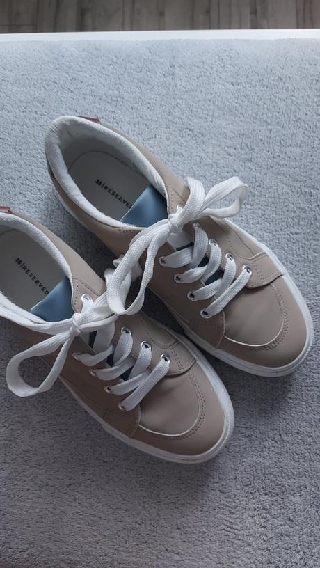 Bezove tenisky, reserved,38