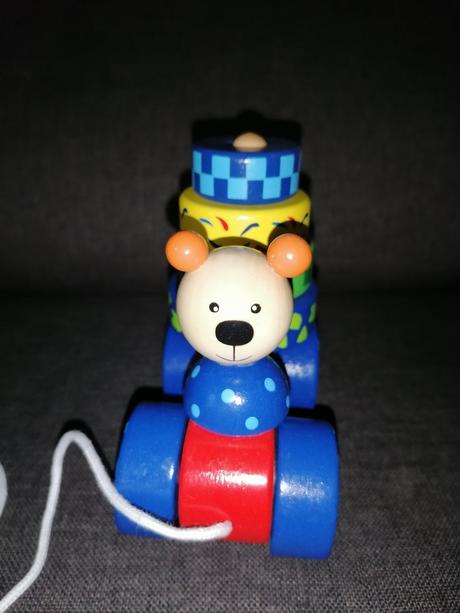 Drevený ťahací macko v autíčku 2 v 1, 