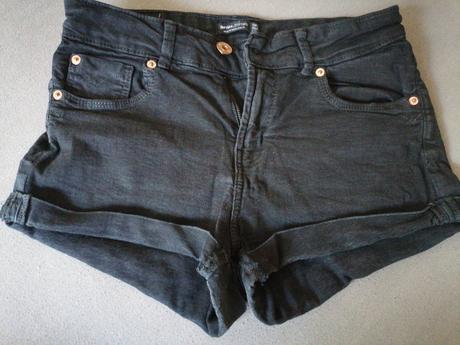 Kraťasy 2ks, bershka,m