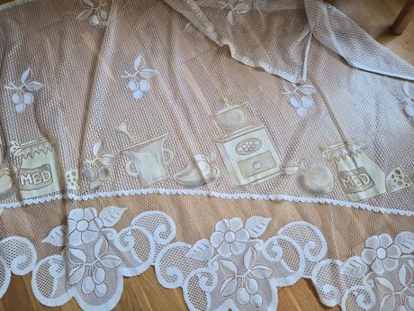 Zaclona do kuchyne cca 300x117, 