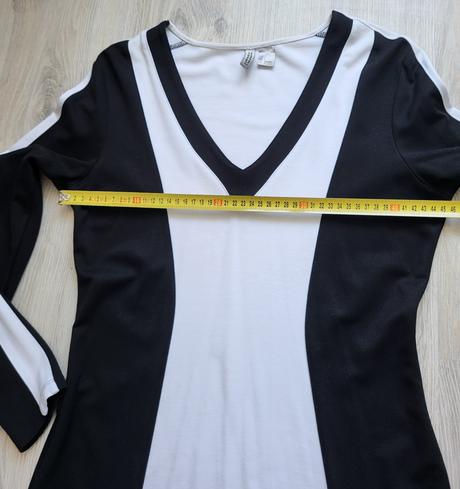 Predĺžené tričko divided l, h&m,l