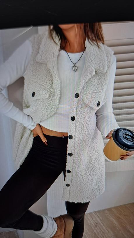 Biela plyšová vesta, l