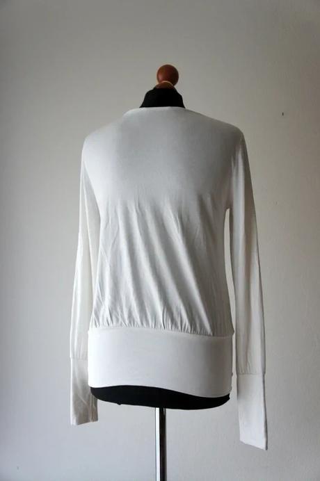 Predám elegantnú a pohodlnú dámsku blúzku v čistej, m