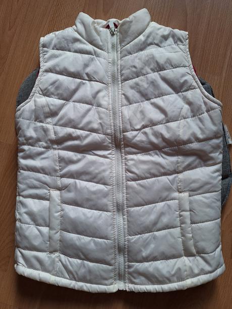 Dievčenská jarná vesta, piazza italia,140