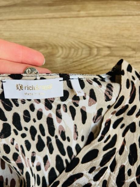 Volnejšia blúzka, s