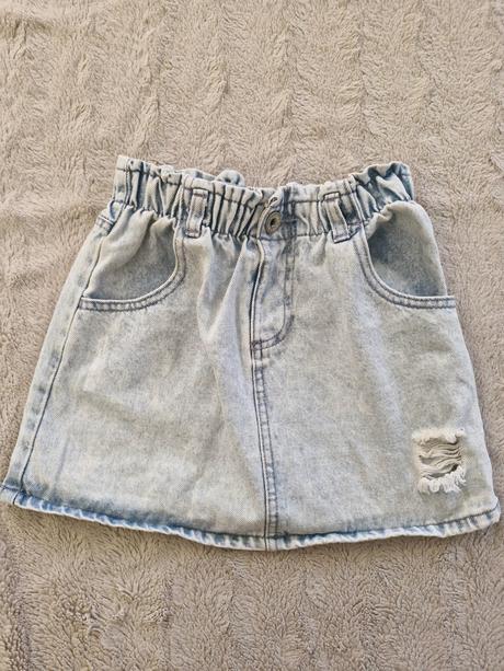 Dievčenská riflova sukňa, 134