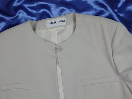 Luxusný sukňový kostým, 40