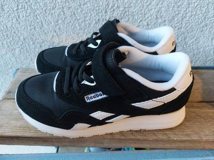 Tenisky takmer nenosené, reebok,32
