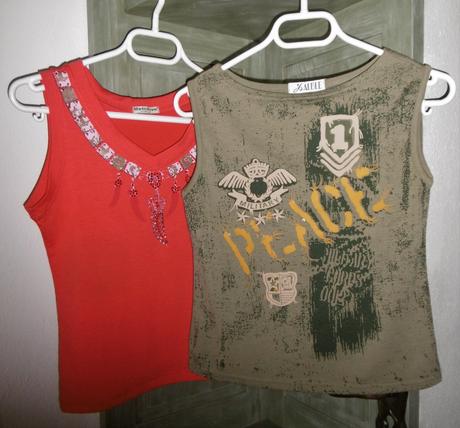 3/4 khaky nohavice + 2 trička, 164