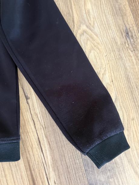 Mikinka, river island,152