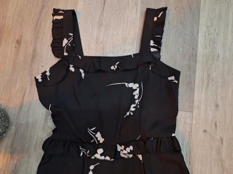 Príležitostný overal, m