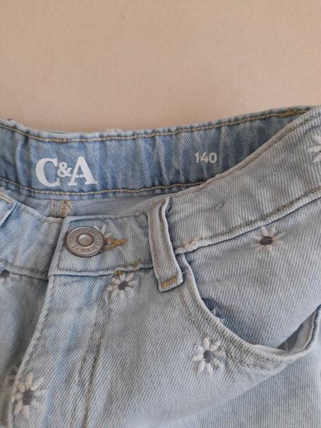 Kraťasy, c&a,140
