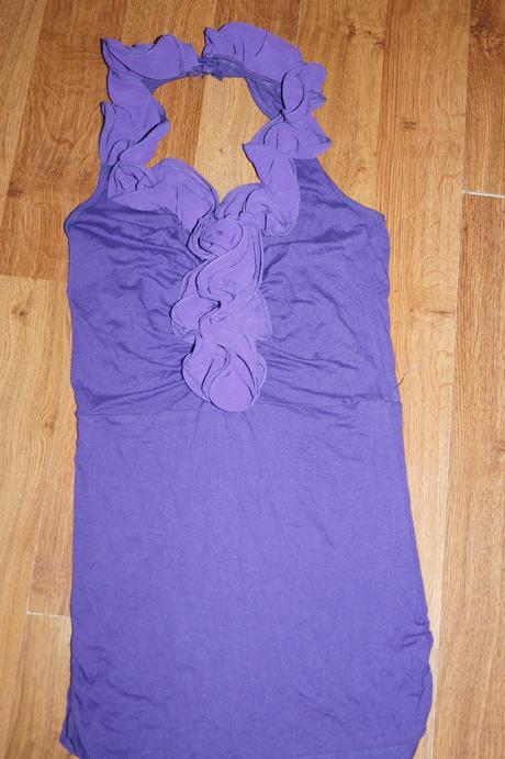 Predlženy top s holým chrbátom, 